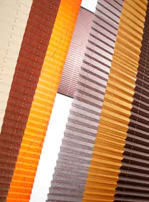 Farbenspiele am Dachfenster