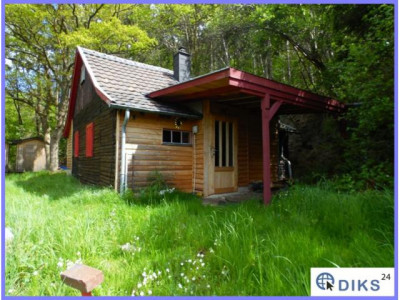 ***idyllische Berghütte in Hanglage mit Weitblick auf über 1.846 m² Bauland***