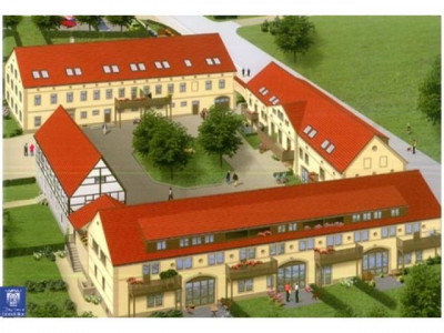 Hochwertige DG-Wohnung in denkmalgeschützem Vierseitenhof direkt am Kaufbach!