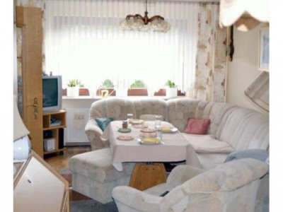 Freundliches Wohnhaus mit gepflegtem Garten in Glückstadt