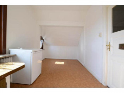 ImmoHanse24 - Zentral gelegene 2,5-Zi.-Wohnung nahe Hochschule 21 & Malerschule in Buxtehude