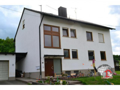 Ideal für zwei Generationen oder eine Großfamilie! ZFH in ruhiger Lage von Burgwindheim OT