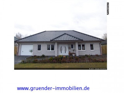 Ansprechender Neubau Walmdachbungalow in schöner Wohnlage !