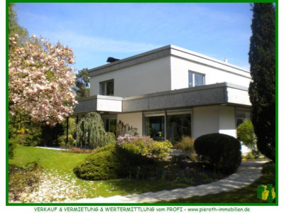 Villenanwesen für Menschen, die Licht, klare Linien und großzügige Räume lieben