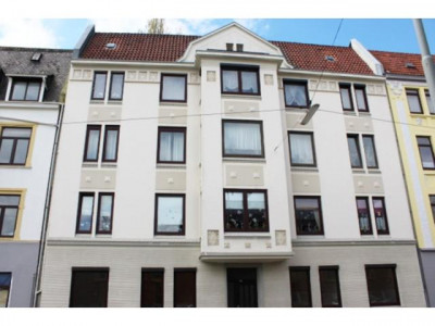 Parterre Wohnung mit Garten, in zentraler Lage