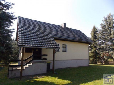 Ferienhaus stadtnah mit Riesem-Grundstück