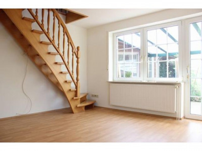 ! Solvente Mieter aufgepasst ! Gepfl. Wohnung mit Galerie & 2 x Terrassen