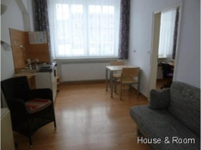 Schön auf einem Bauernhof bei Seelze gelegen: Kleine 2 Zimmer-Wohnung mit separatem Eingang!