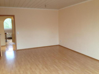 Schöne 3-Zimmer-Wohnung, modernisiert, sonnig, ruhig, zentral gelegen