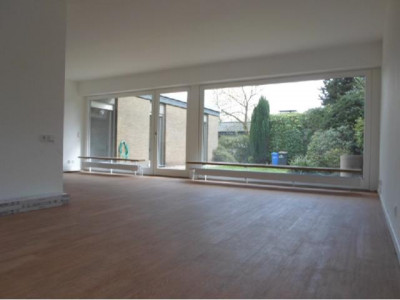 Erstbezug nach Renovierung! Familienparadies! Attraktiver Winkel-Bungalow in bevorzugter Wohnlage!