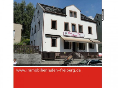Wohn- und Geschäftshaus  mit Straßenterrasse und schönem Grundstück !
