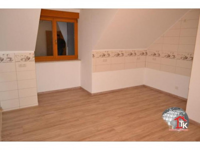 Erstbezug nach Renovierung! 4,5 ZW mit Balkon in Lonnerstadt