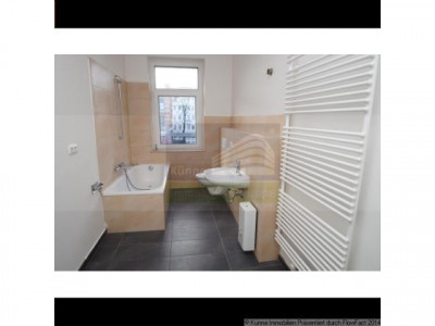 ++ Schleußig - tolle 2-Zi-Whg mit Laminat, separater Küche, schickes Bad ...ab sofort++