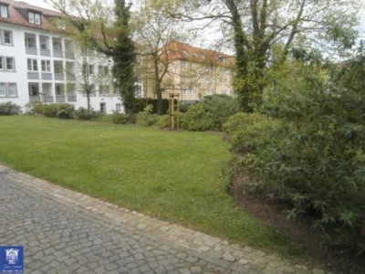 Hochwertig möblierte Dachgeschoss-Wohnung in ruhiger Lage in Dresden-Striesen!