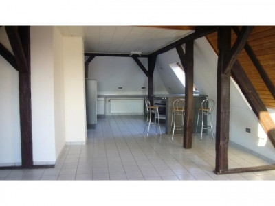 Urige Dachgeschosswohnung in Ehmen