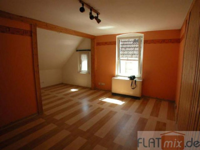 FLATmix.de / Freundliche 2-ZKB-Wohnung mit LAMINAT