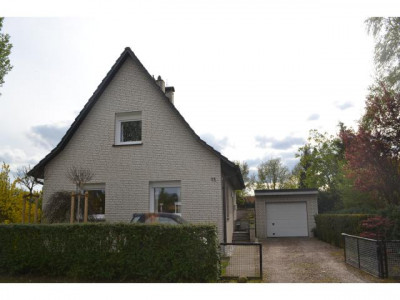 Kleines Einfamilienhäuschen in junger Siedlung