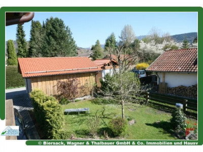 * Drei Balkone und Garten *