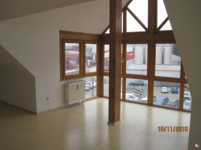 Schicke 3-Zi.-Wohnung mit ausgebautem DG im Zentrum von Treuchtlingen