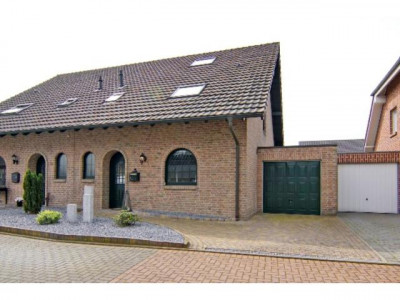 Elten - Einfamiliendoppelhaus mit toller Ausstattung