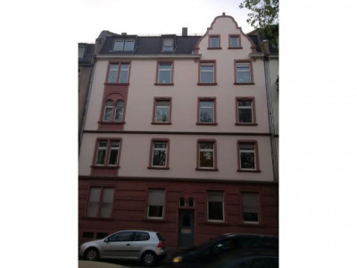 Charmante und gemütliche kleine Altbau- Zweizimmerwohnung im Dachgeschoss (4. OG)