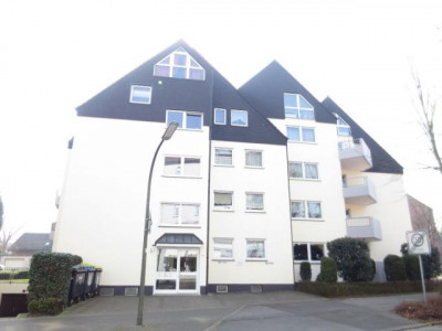 Etagenwohnung mit riesengroßem Balkon - Tageslichtbad mit Wanne und Dusche - Topzustand