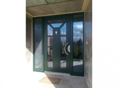 Repräsentatives Einfamilienhaus in Giengen mit Studio und Einliegerwohnung, Traumlage im Grünen