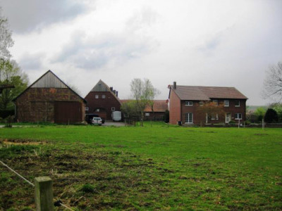 Großzügiges Wohnhaus in Außenlage von Ennigerloh - Westkirchen mit Option zur Pferdehaltung !!