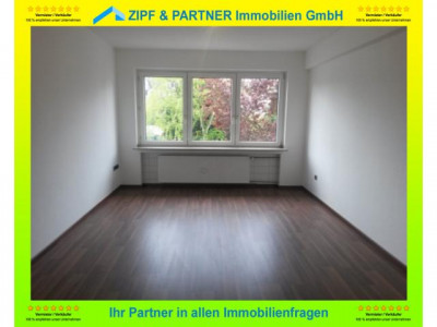 DÜSSELDORF - ELLER : SCHÖNE SANIERTE 3 ZKB WOHNUNG MIT NEUEN BAD UND BALKON! PERFEKT FÜR PAARE!