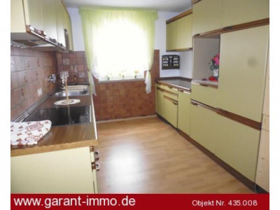 Großes Einfamilienhaus mit Garten in sonniger Lage