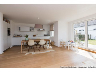 MAIER - Familienfreundliche 4-Zimmer-Terrassenwohnung mit 100m² Garten in Toplage