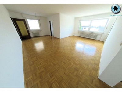 SUPER LAGE mit AUSSICHT - frisch RENOVIERT (IP V 2 MB 69 EG)