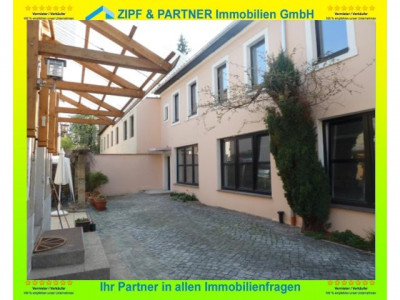 DRESDEN -PLAUEN: SEHR GERÄUMIGE ZENTRUMSNAH GELEGENE 5 ZKB - WOHNUNG