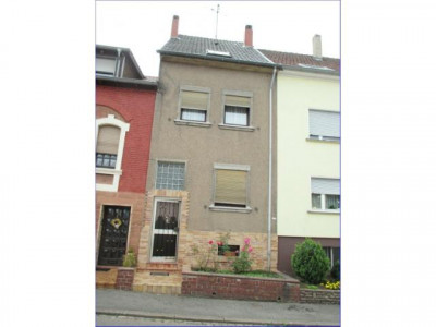 Einfamilienhaus mit kl. Garten in ruhiger Lage von Püttlingen gelegen