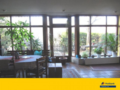 **Hier haben Ihre Kinder und Tiere viel Platz in Haus und Garten!!