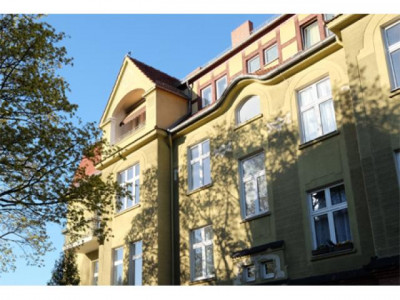 Nahe Botanischer Garten: bezugsfreie Altbauwohnung mit eigenem Garten