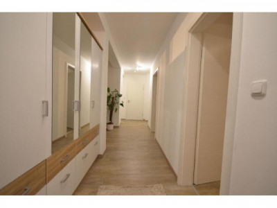 fi-con Immobilien * Charmante 4-Zimmer Wohnung in Stadt nähe !