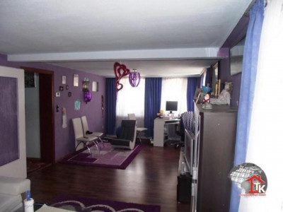 Mitten im Zentrum von Wemding; Wohn- und Geschäftshaus mit 6 Zimmern