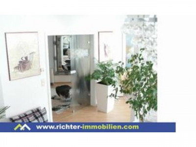 Moderne, sehr große und absolut ruhige Wohnung