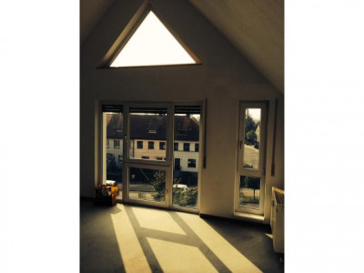 Dachgeschosswohnung In Schöner Wohnanlage