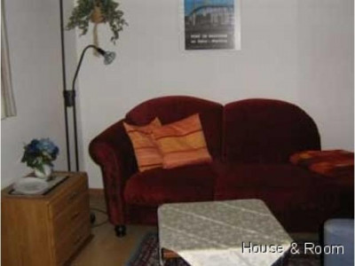 Nähe Flughafen!!! Modernes Zimmer mit Hotelservice im Souterrain!!!