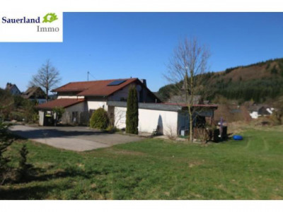 Haus mit 3 Wohnungen in der Natur