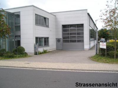 Halle 360m² Büro u. Sozialräume 100m² Kran 3,2t. (O-B-S 3)