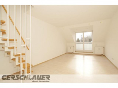 Sehr helle 3-Zimmer-Maisonettewohnung mit zwei Balkonen in Ottobrunn