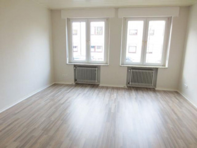 Renovierte Erdgeschosswohnung Hochpaterre in Recklinghausen-Süd - Optimal für ältere Personen!