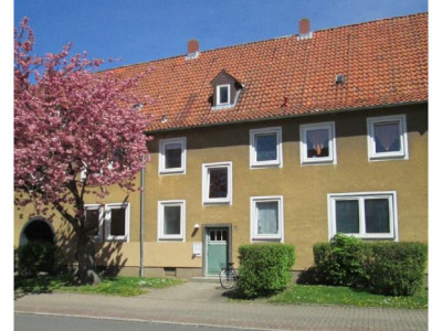 3 Zimmer Erdgeschoss Wohnung - Vollständig renoviert