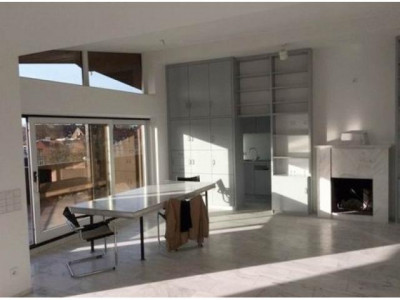 Exklusive Designer-Wohnung mit Dachterrasse in der City