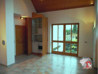 Lichtdurchflutete 1 Zimmer Studiowohnung in Oettingen