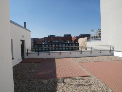 SELTENHEIT ! SCHICKES PENTHOUSE IN ZENTRALER LAGE