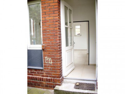 Abgeschlossenes Einzelappartement an denkmalgeschützter alter Schule in Walle!!